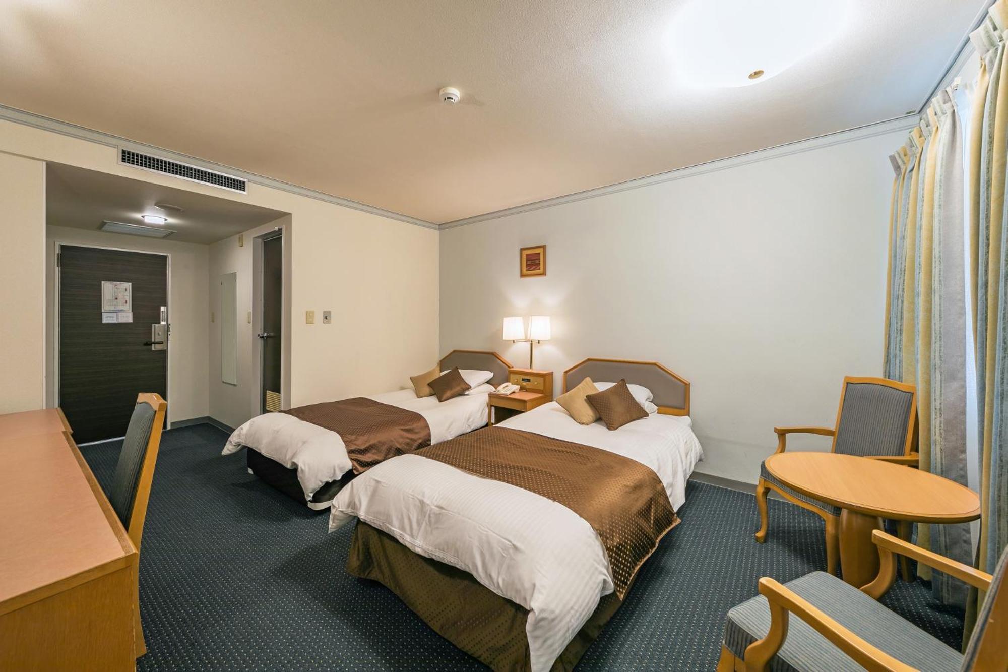 Hotel Miyahira 4*